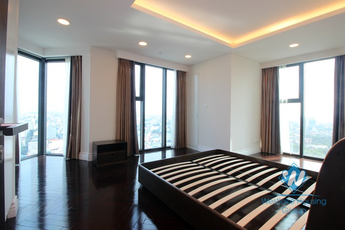 Modern duplex apartment for rent in city centre